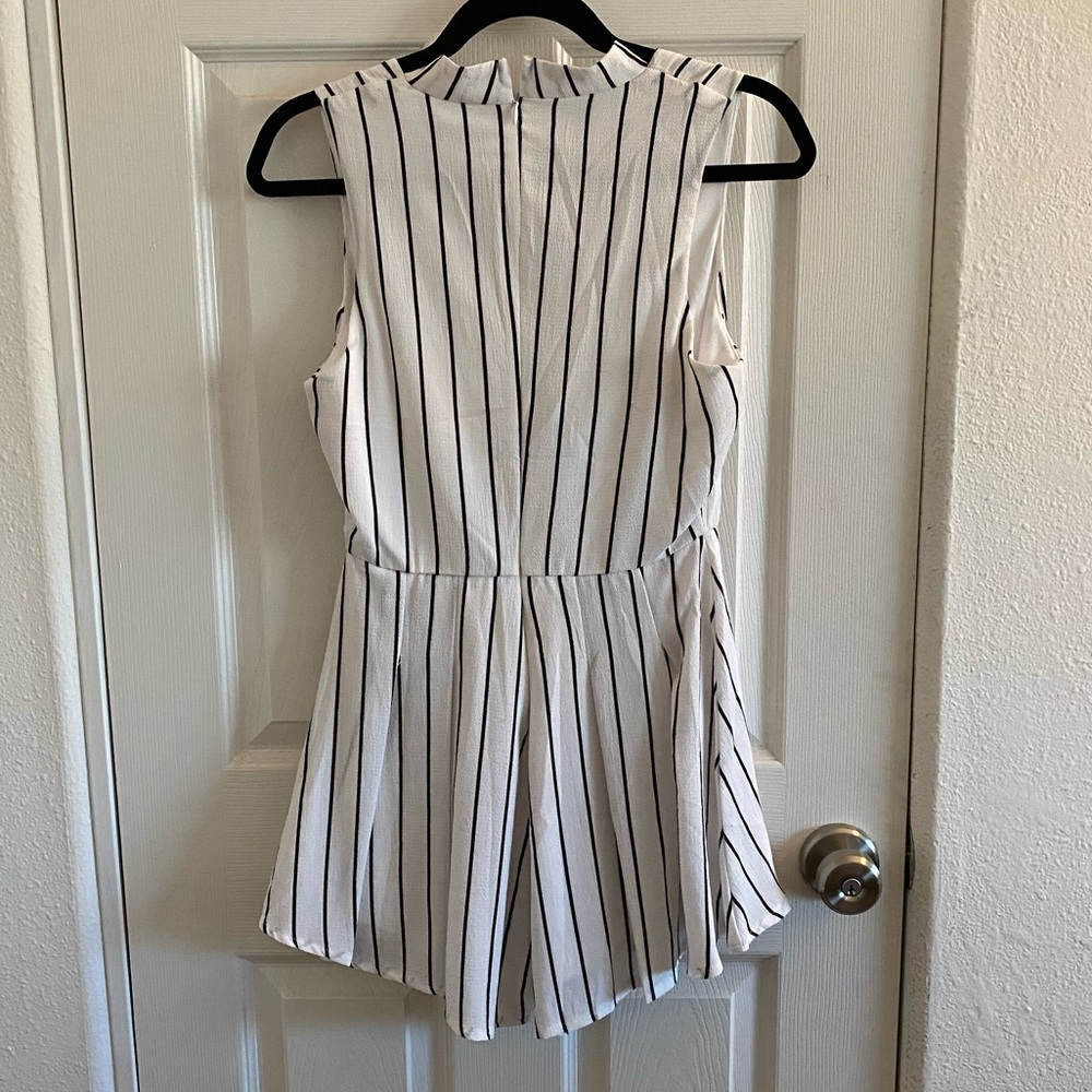 LF RUMOR BOUTIQUE ROMPER - Picture 3 of 6